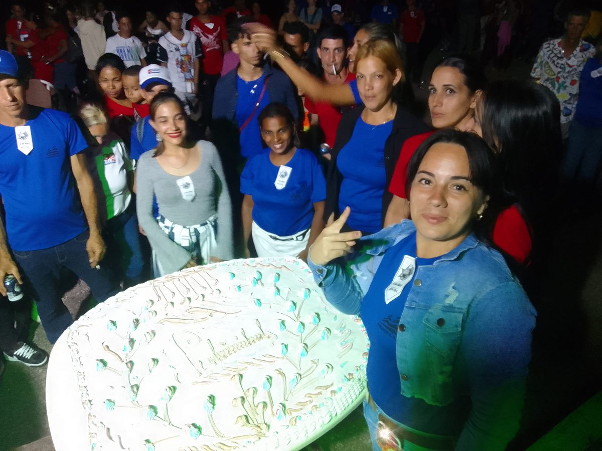 yaidisury133951's tweet photo. Muchísimas Felicidades a los Jóvenes en su día, en especial a los de @MercantilS93246 https://t.co/6cRKn4pg9u