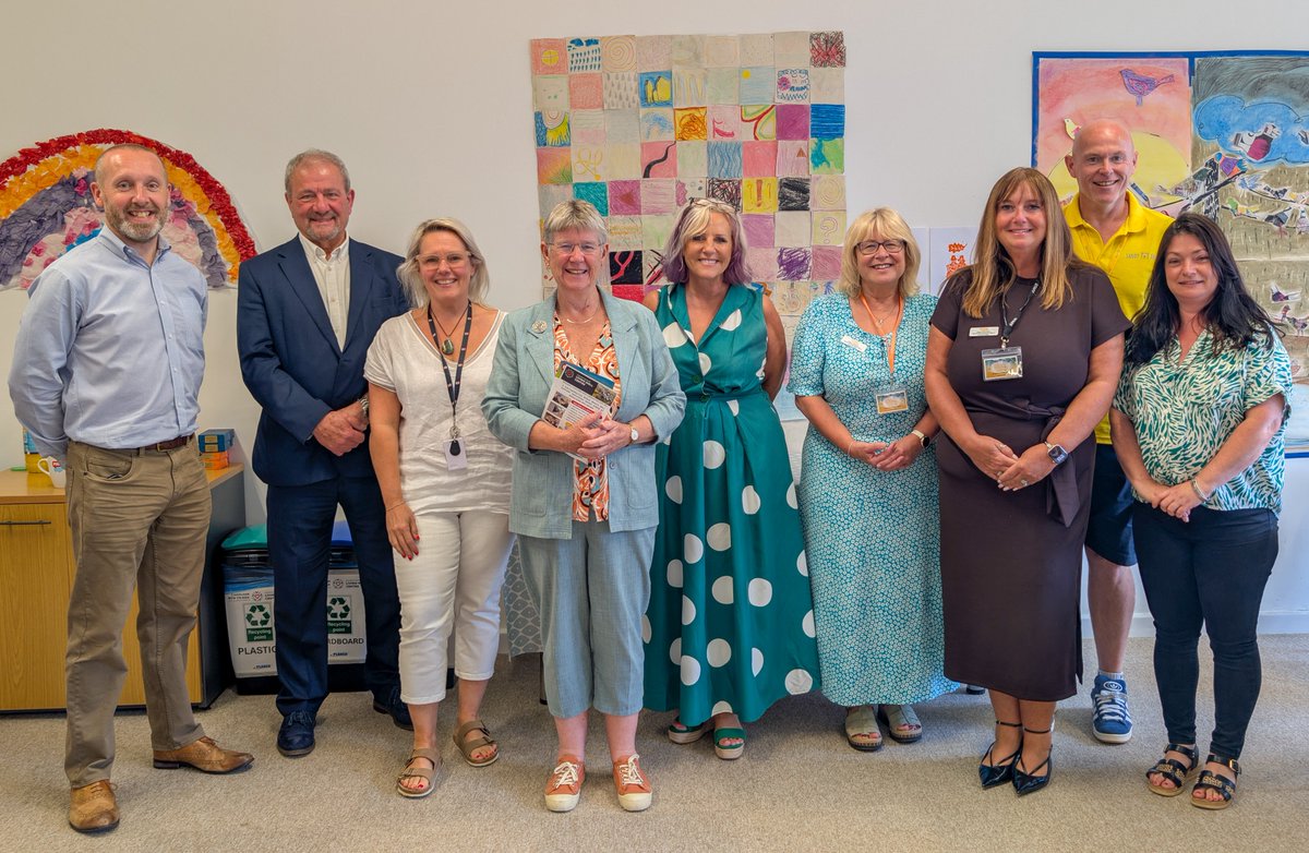 PLANED_Cymru's tweet image. Thank you to @JaneHutt for visiting @PLANED_Cymru, and our latest project - #Carmarthenshire #LivingWellCentre.
20+ projects &amp;amp; organisations working together in one location, with over 600 people per month from #communities attending support sessions.
#Coproduction in action!