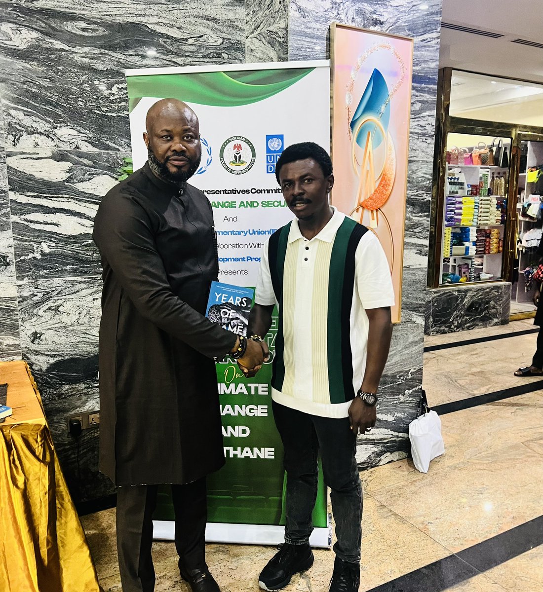 obinnaudenwe1's tweet photo. Hon. @st_kama, one of the brilliant minds in the National Assembly currently received me, interacted with me and took a photo in support for my #book #YearsofShame. https://t.co/NRAdJSHj4O