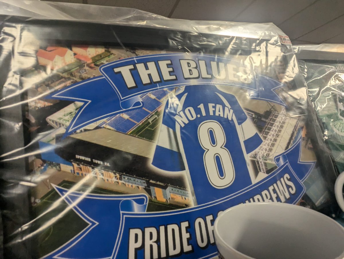 tomlinsong1977's tweet photo. @Mxttyu Christ, you may be on to something here... my son just took this photo in Skeggy 😂 BTW, I've always liked Ipswich so I'm not here for the trolling! #bcfc #itfc https://t.co/gali95BWMU