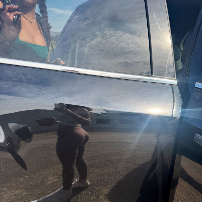 Watch Alexis 💗's leaked NSFW photo on TwXstars