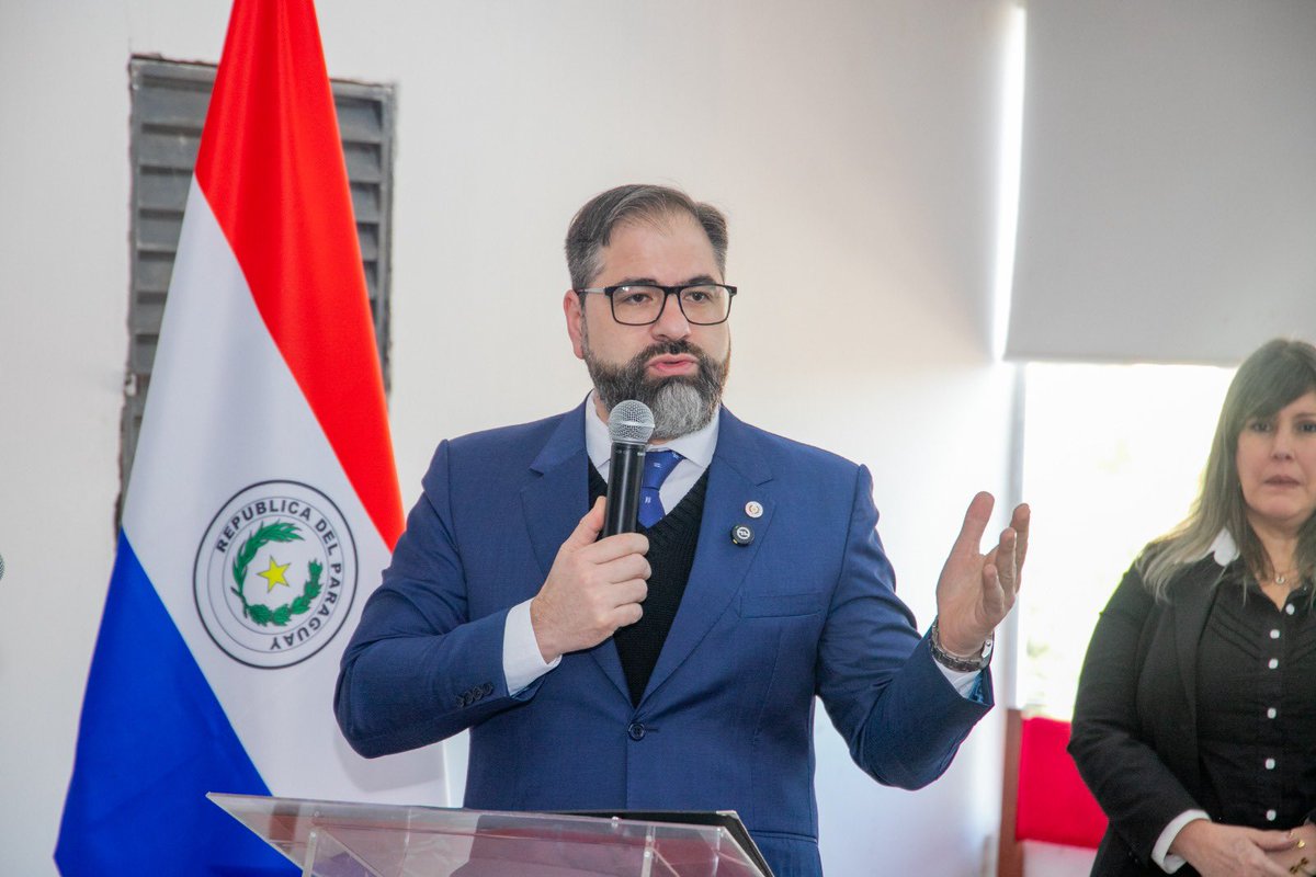 MJusticiaPy's tweet image. 🎓 ¡Lanzamos la 2.ª edición del Diplomado sobre el Nuevo Modelo de Gestión Penitenciaria!
Con el apoyo de la 🇪🇺 @UEenParaguay , el @cej_py y la @uamericana , seguimos avanzando hacia un sistema penitenciario más humano, moderno e inclusivo, basado en estándares internacionales…