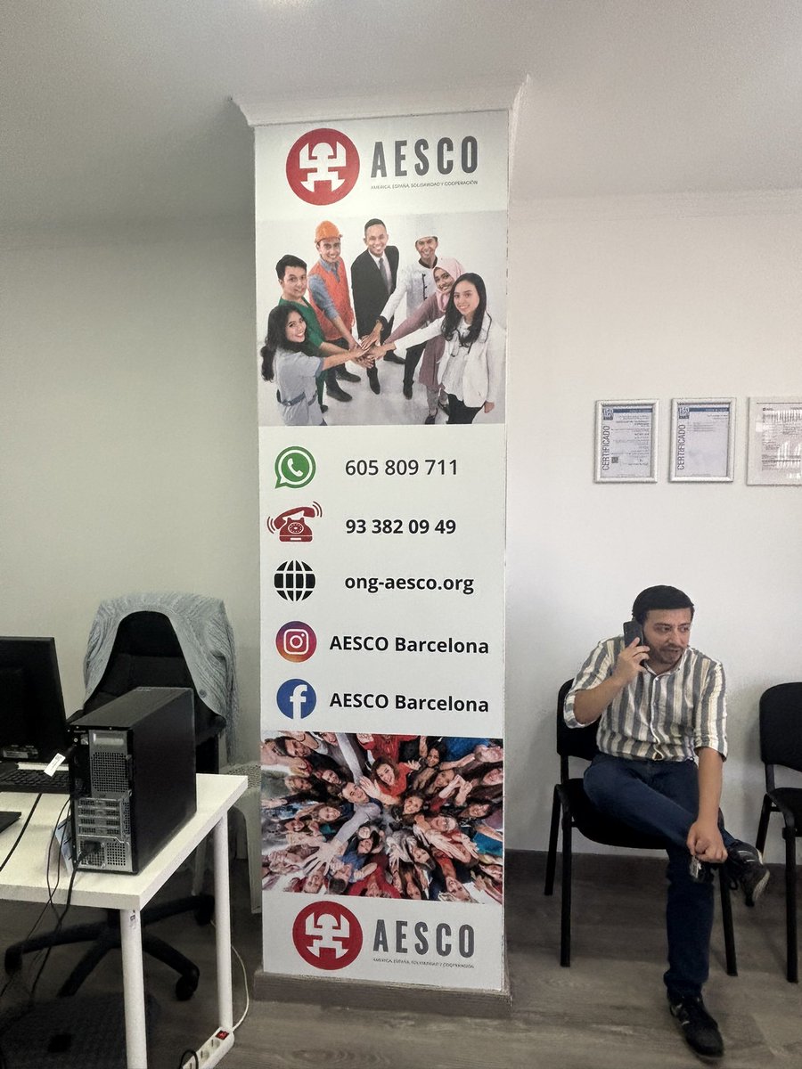 Hoy nos hemos reunido con Felipe Reyes, Coordinador de <a href="/AescoONG/">Aesco ONG</a> para conocer sus proyectos y trabajo  en la integración y desarrollo profesional de personas migrantes en España. 
Un primer contacto muy provechoso que seguiremos desarrollando en adelante. 
#NosUneBarcelona