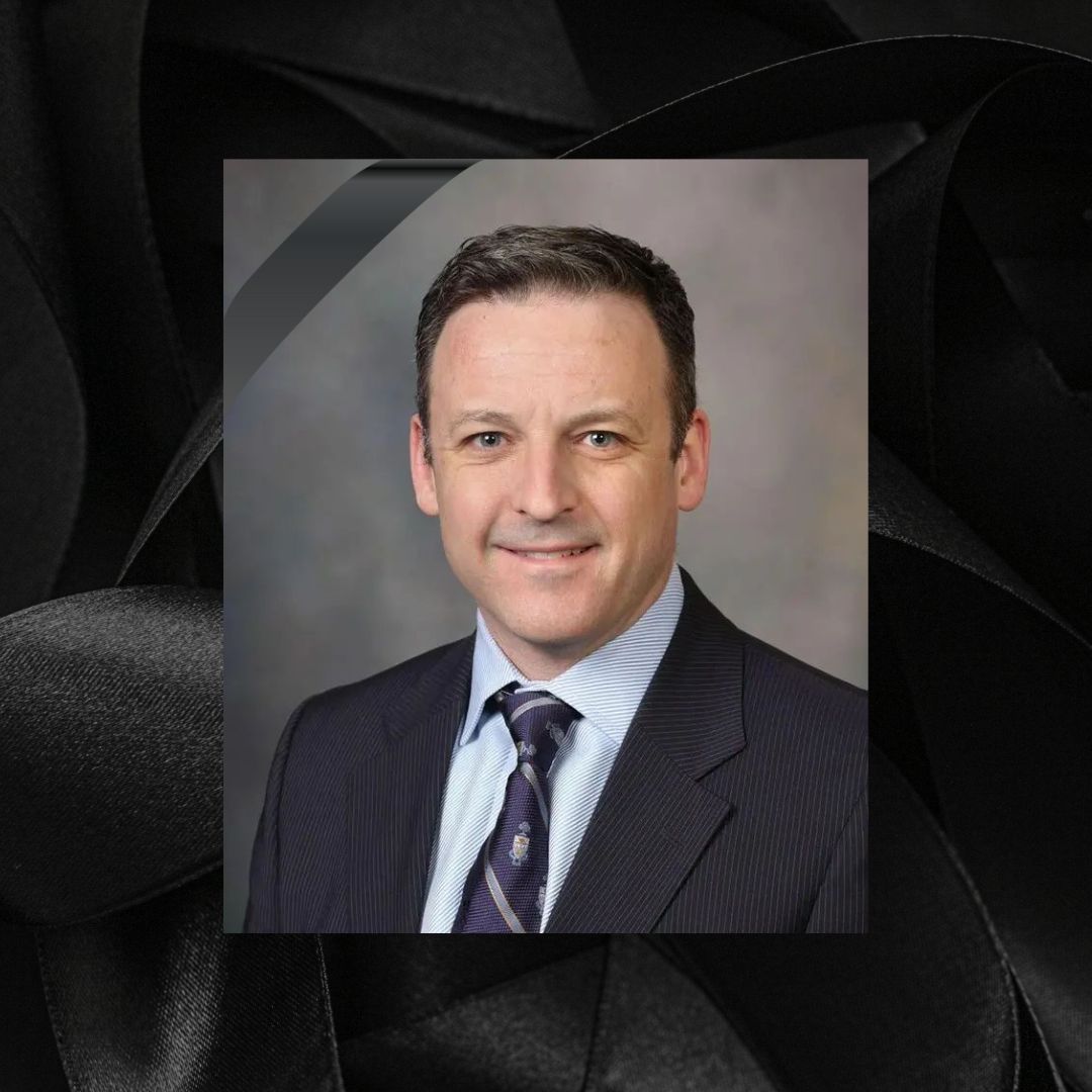 U of T Department of Surgery (@uoftsurgery) on Twitter photo The <a href="/UofTSurgery/">U of T Department of Surgery</a> community mourns the loss of cherished colleague, Dr. Sean Cleary. "Sean has touched the lives of many of us – as a clinical colleague, teacher, mentor, supervisor, confidential advisor, and friend. . ."
Read the Chair's message at surgery.utoronto.ca/news/Sean-Clea… The <a href="/UofTSurgery/">U of T Department of Surgery</a> community mourns the loss of cherished colleague, Dr. Sean Cleary. "Sean has touched the lives of many of us – as a clinical colleague, teacher, mentor, supervisor, confidential advisor, and friend. . ."
Read the Chair's message at surgery.utoronto.ca/news/Sean-Clea…