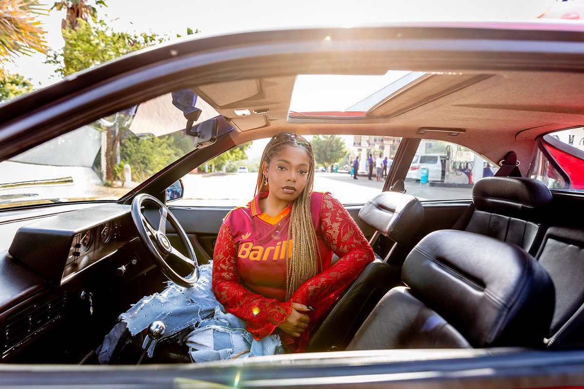 shekhinahd's tweet photo. Hop in baby we’re going a trip 🌤️ https://t.co/IC9Grtjlge https://t.co/IEyiFU3h3D