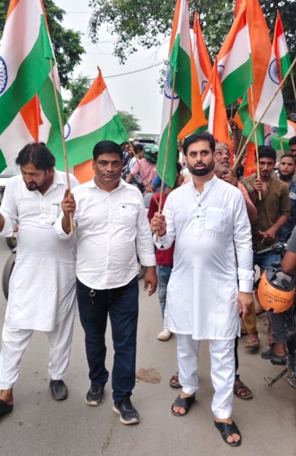 Zakiraap's tweet photo. @gupta_rekha @narendramodi @PMOIndia @HMOIndia @AmitShah @JPNadda @BJP4India @BJP4Delhi ओखला विधानसभा दिल्ली 
भारतीय जनता पार्टी जिंदाबाद 
हर घर तिरंगा यात्रा https://t.co/vlgXqEsK7V
