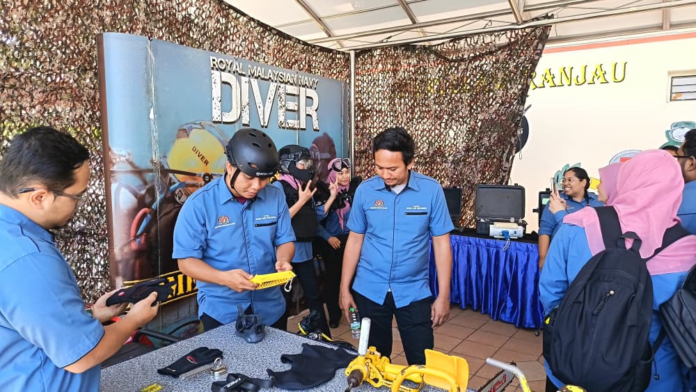 Markas Selam dan Peperangan Periuk Api tweet media