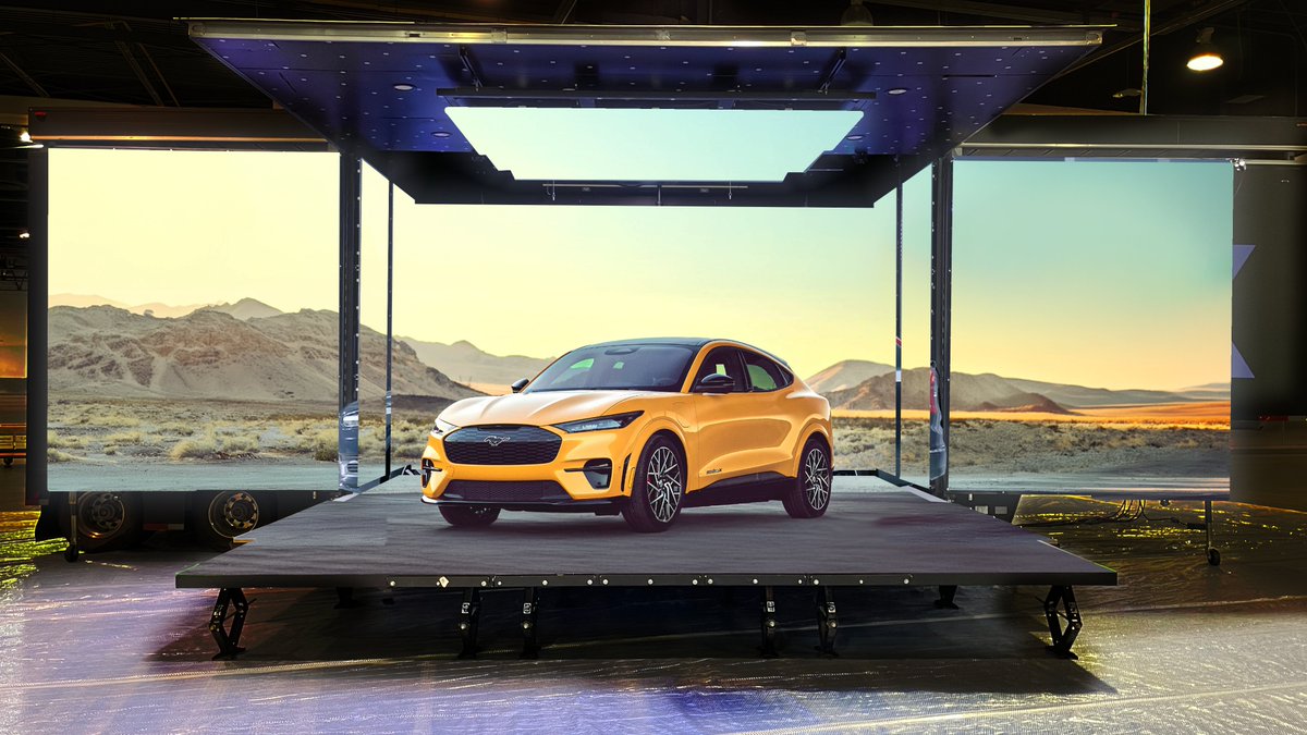 go_pce's tweet image. Bring your event to life with a truly unique piece of equipment: the PCE Magicbox. The Magicbox is a mobile stage that unfolds in minutes to reveal a 19' x 19' stage surrounded by over 400 square feet of LED video walls. #gopce #magicbox #superstage #eventproduction #liveevents