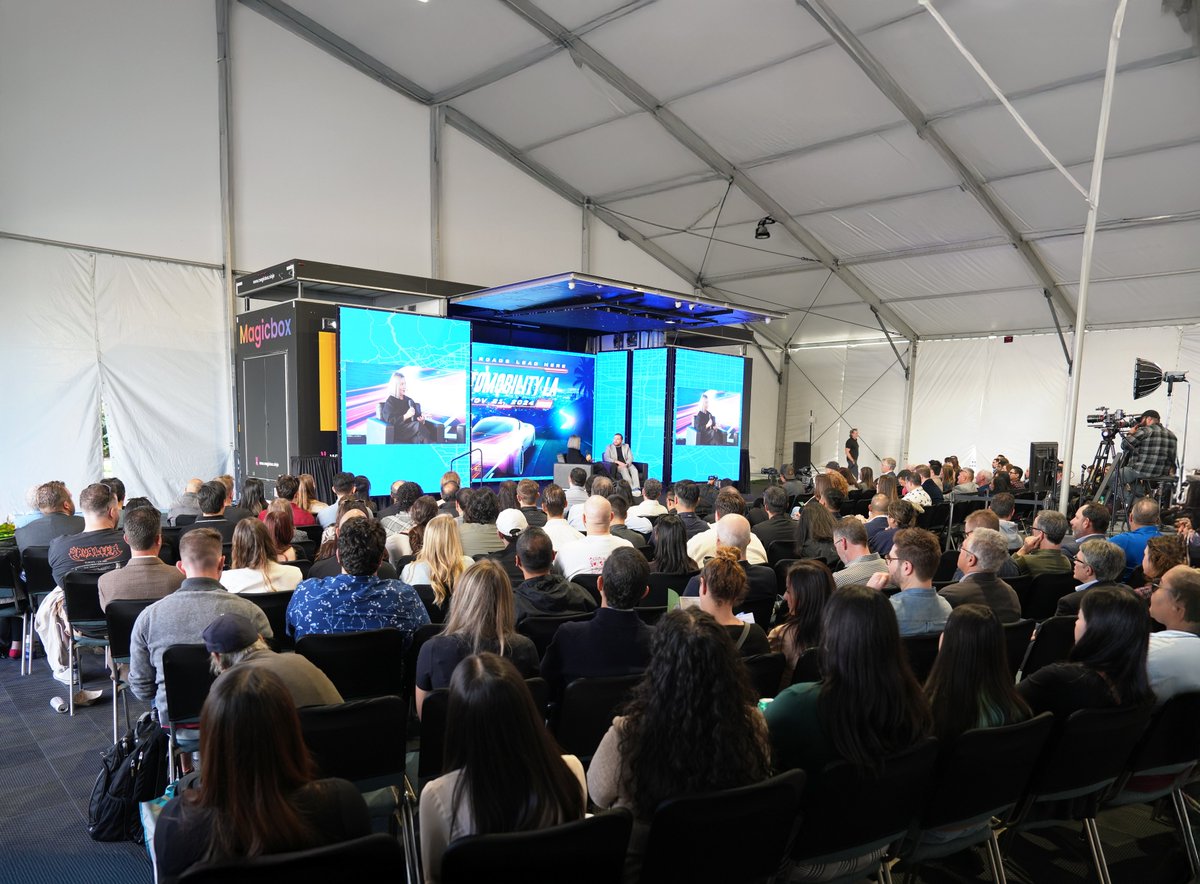 go_pce's tweet image. Bring your event to life with a truly unique piece of equipment: the PCE Magicbox. The Magicbox is a mobile stage that unfolds in minutes to reveal a 19' x 19' stage surrounded by over 400 square feet of LED video walls. #gopce #magicbox #superstage #eventproduction #liveevents