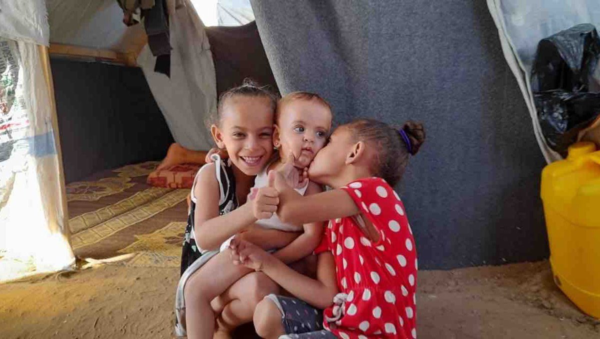 itsmaddierxse's tweet photo. please help fares and his beautiful family.
these babies deserve safety, a roof over their heads instead of a tent, and meals in their bellies instead of scraps. please. any amount can help bring them closer to their goal. #aidrequest #Palestine
https://t.co/37S4NBag4a https://t.co/TwAeVJEGS0
