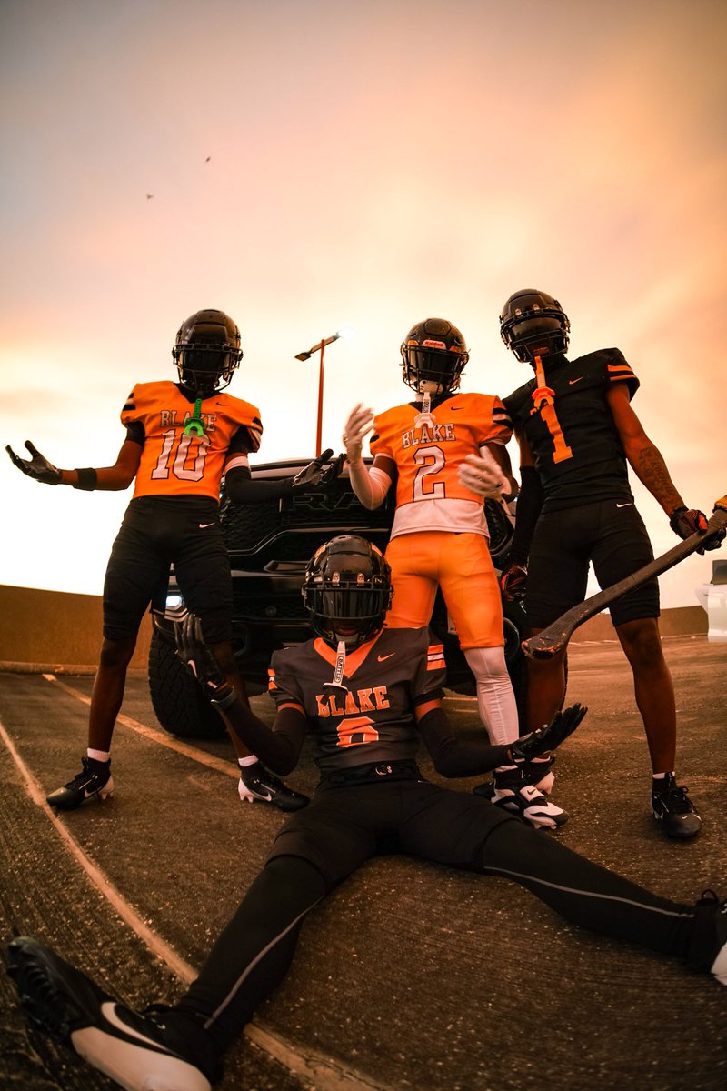 One of thee best db cores in the city , come watch us live 8/15 at home <a href="/CoachXavierBHS/">Coach X and Os</a> <a href="/BlakeJacketsFB/">Blake High School Football Team</a> 💯