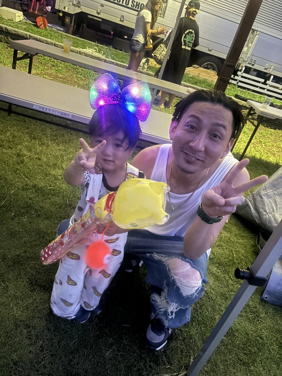 srg_Asa's tweet photo. 今日はSINGER RAYさんが五島に✨️
RAY&礼でパシャリ📸✨️
カッコよかった〰️🥳
#SINGERRAY https://t.co/SjnZASr9Dj
