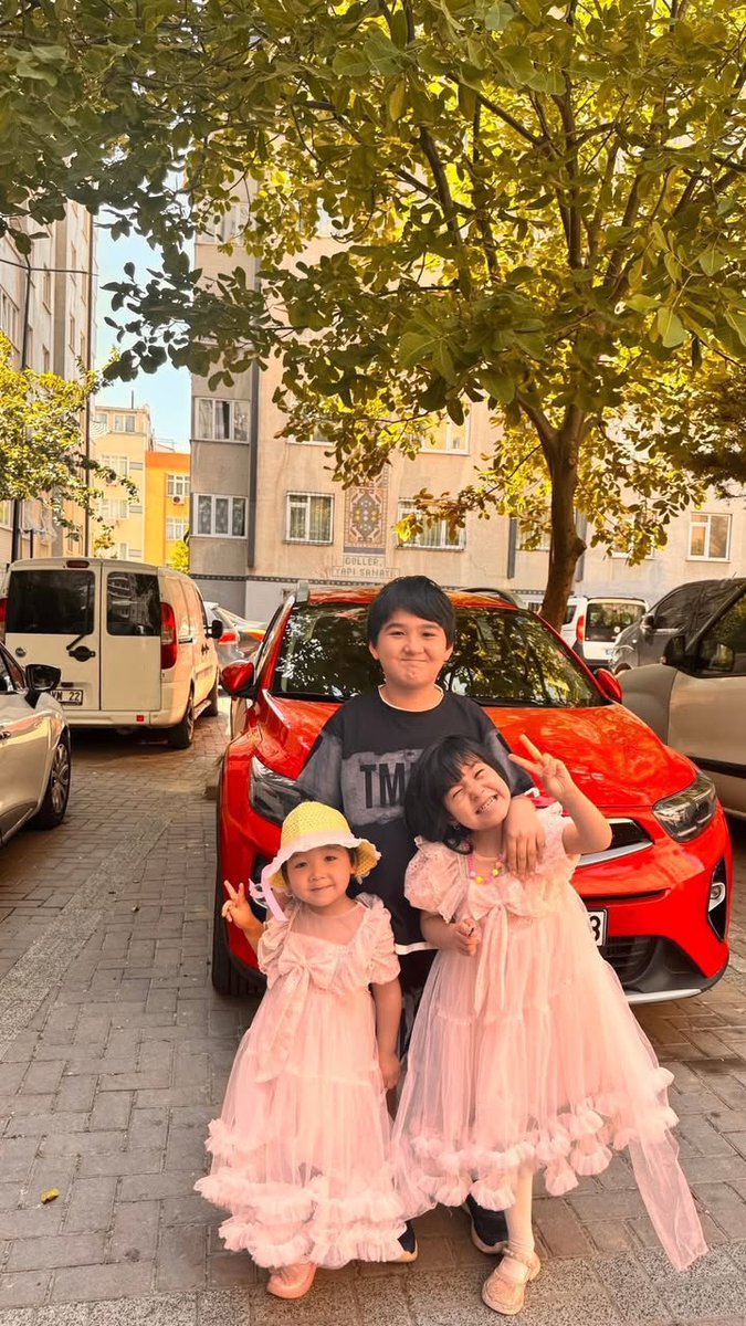 Turkish police detained another Uyghur refugee after finding his passport marked with “Security Code 87.” He’s lived in Turkey for 10 years without legal protection and is a father of 3. 
Reported by Uyghur Hope.
He shared this on Facebook;Account: Kutlu Bey