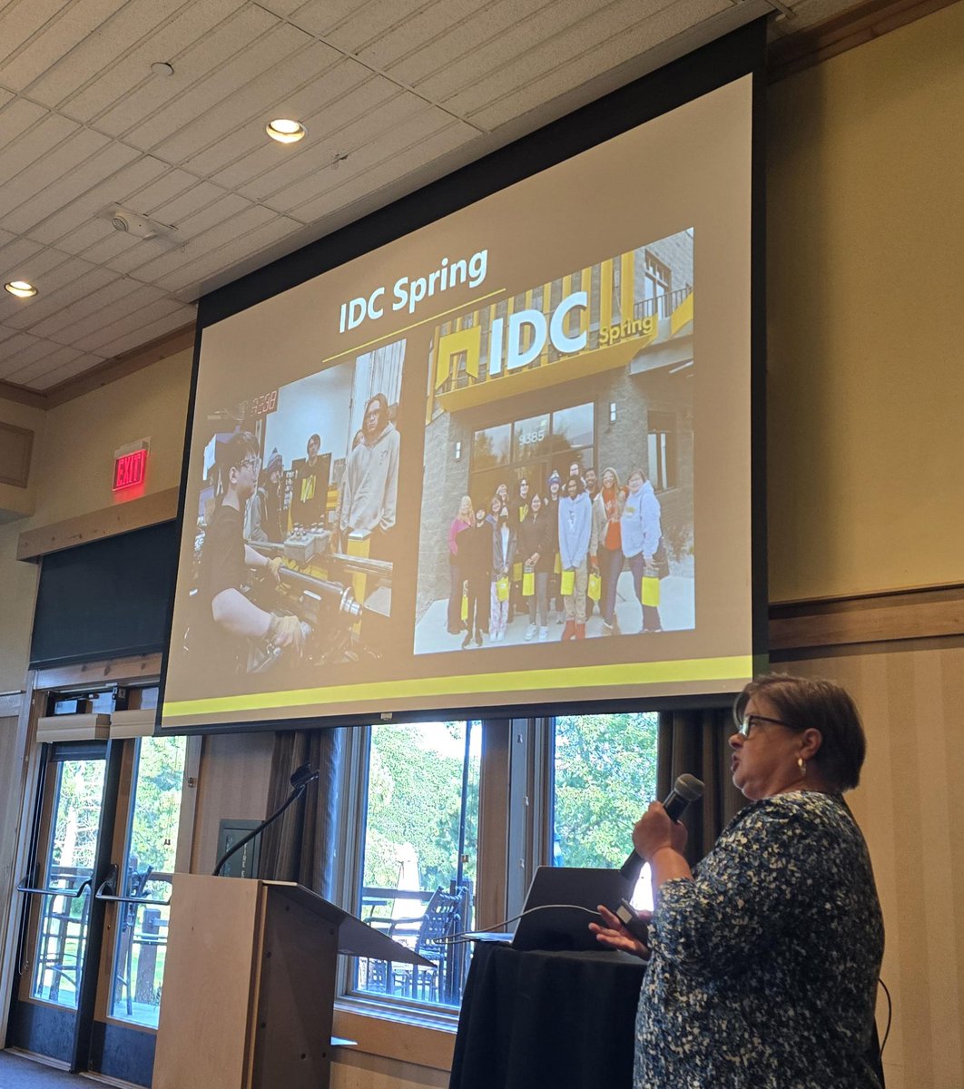 MetroNorthChamb's tweet image. Insights into our region’s evolving workforce, the story of @PaladinCTHS  &amp;amp; a special invite from Coon Rapids High School to welcome back students at today's Coon Rapids Business Council. So informative &amp;amp; inspiring! #buildingcommunity