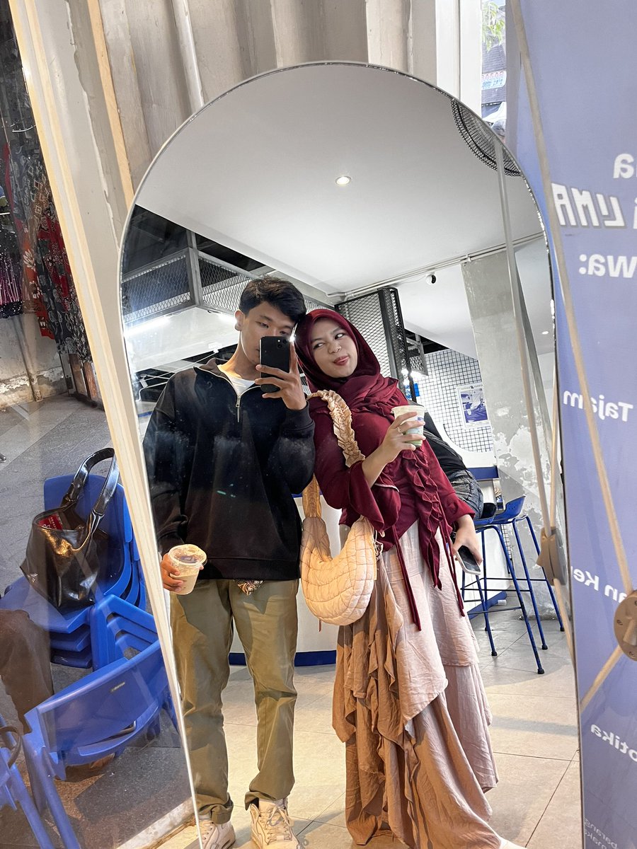 mushicake_'s tweet photo. bye bye x saatnya sesuai bio https://t.co/doMjPLk05J