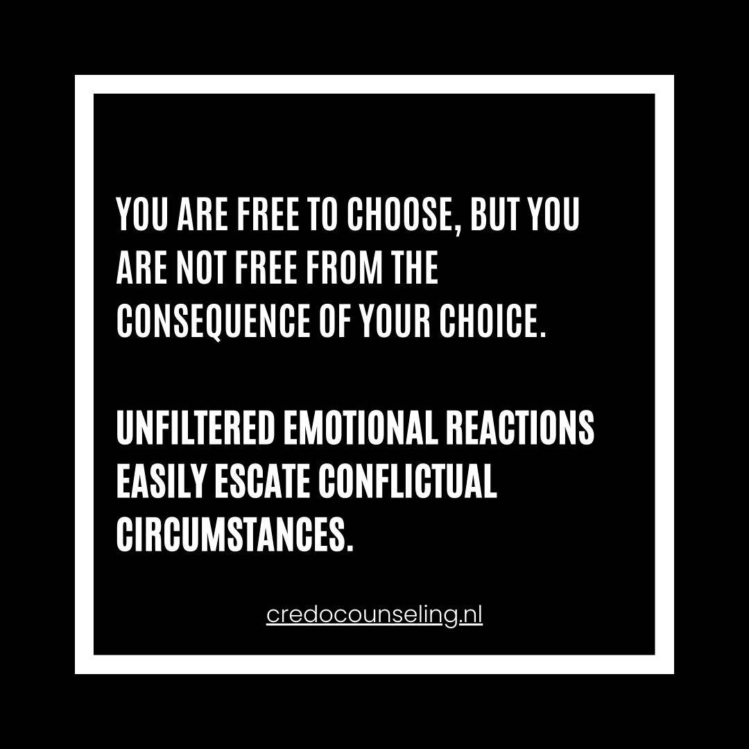 CredoPsych's tweet photo. Space between feeling/thinking before functioning involves hitting pause. Often times we find ourselves in adrenaline filled interactions. Pausing before reacting allows us to think about our response, perspective, or simply preventing further escalation. 
#MentalHealth
#Conflict https://t.co/FwwclclIDQ