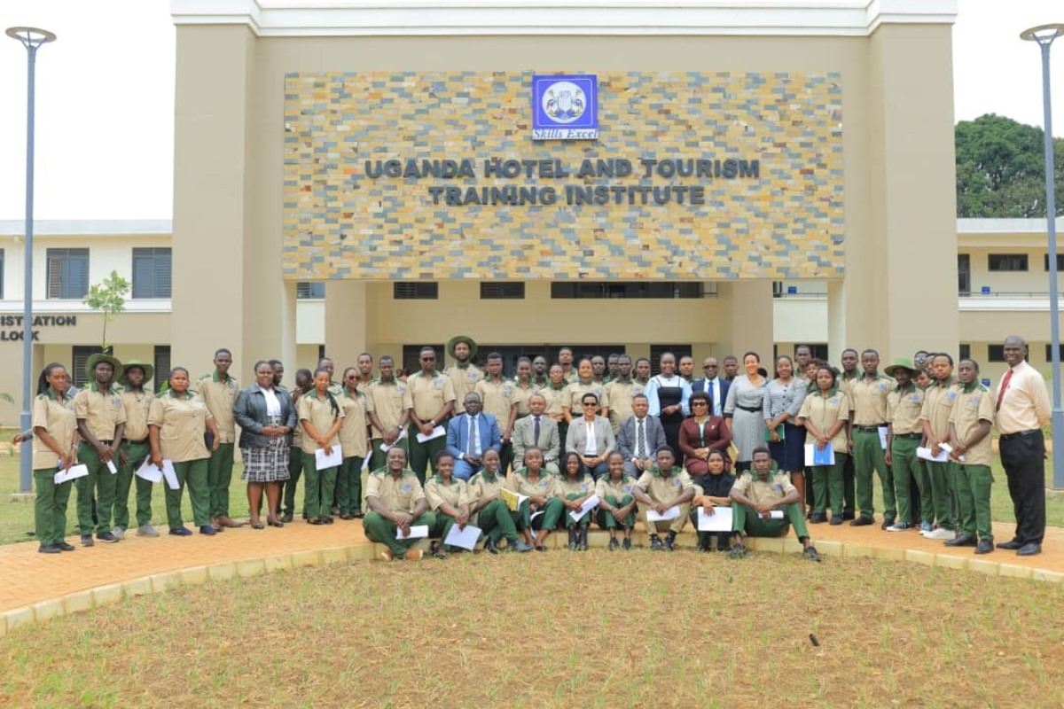 Samuel (@samuelkeeya1) on Twitter photo Uganda Launches Expanded Apprenticeship Program to Boost Tourism Sector Skills. Checkout our post for more info.......
responsibletourismcompany.com/uganda-launche…
<a href="/Mamerito/">Mamerito Ssenfuma 🇺🇬</a> <a href="/RespTourismUG/">RespTourismUG</a> <a href="/uhttijinja/">UGANDA HOTEL AND TOURISM TRAINING INSTITUTE</a> <a href="/MTWAUganda/">Ministry of Tourism-Uganda</a> Uganda Launches Expanded Apprenticeship Program to Boost Tourism Sector Skills. Checkout our post for more info.......
responsibletourismcompany.com/uganda-launche…
<a href="/Mamerito/">Mamerito Ssenfuma 🇺🇬</a> <a href="/RespTourismUG/">RespTourismUG</a> <a href="/uhttijinja/">UGANDA HOTEL AND TOURISM TRAINING INSTITUTE</a> <a href="/MTWAUganda/">Ministry of Tourism-Uganda</a>