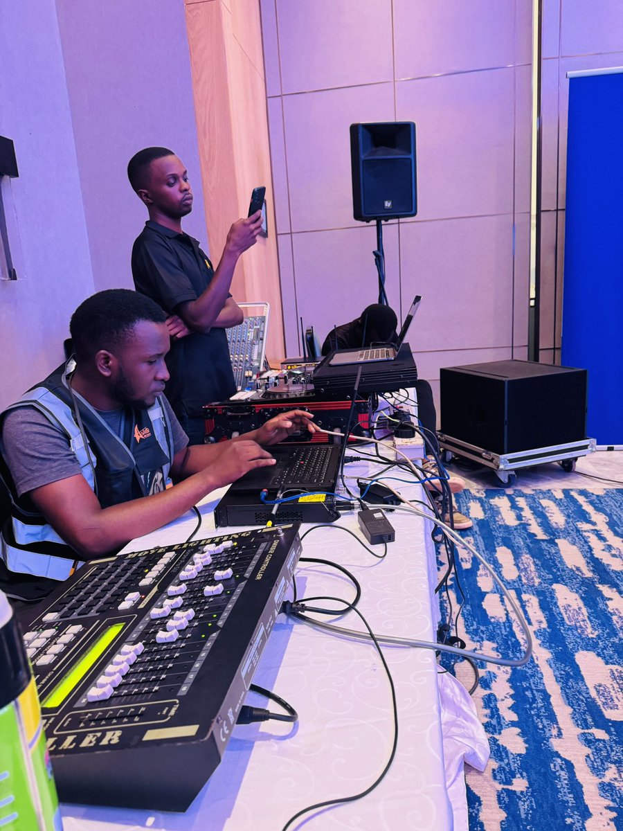 @AshtonEvents tweet media