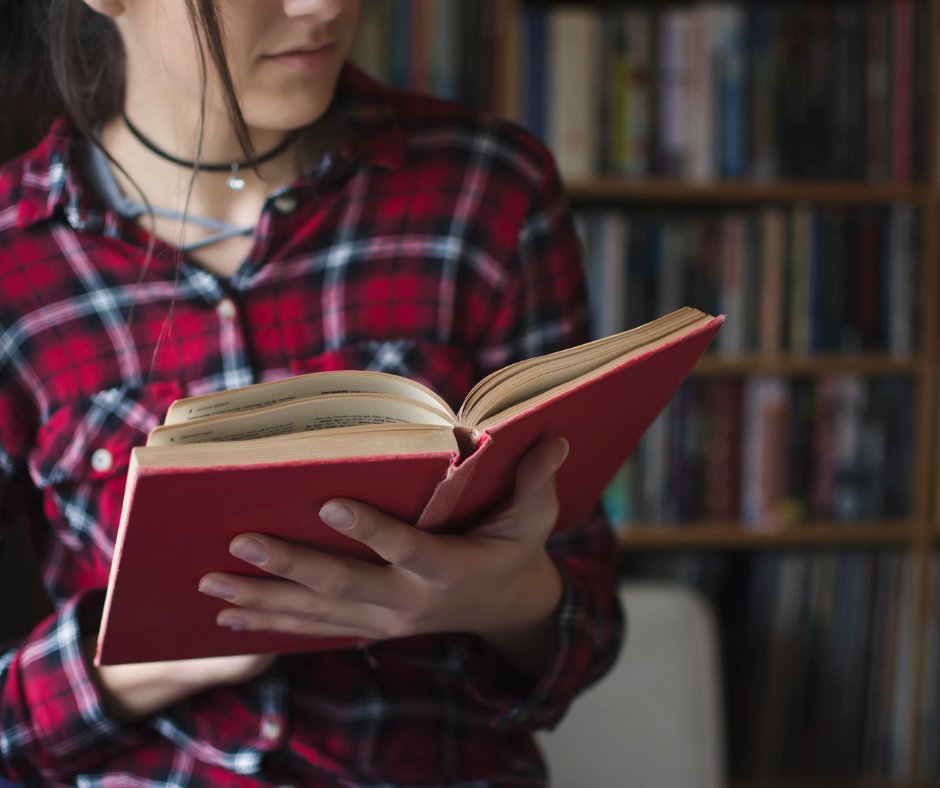 rahman_rit82478's tweet image. Spines aligned, heart at peace. 📚🤍
#BookLover #ShelfGoals #QuietJoy
