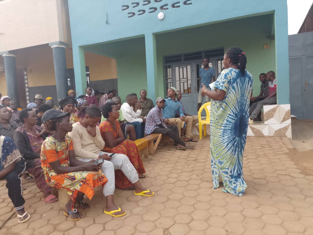 GashoraYouthCouncil (@gashoranyc) on Twitter photo Mu murenge wa #Gashora urubyiruko twifatanije n'abaturage twitabiriye inteko rusange z'abaturage zabaye hirya no hino mu tugari twose tugize umurenge wa Gashora.
<a href="/BugeseraDistr/">Bugesera District</a>
<a href="/bugeserayouth/">๐๐๐ด๐ฒ๐๐ฒ๐ฟ๐ฎ ๐ฌ๐ผ๐๐๐ต ๐๐ผ๐๐ป๐ฐ๐ถ๐น</a> Mu murenge wa #Gashora urubyiruko twifatanije n'abaturage twitabiriye inteko rusange z'abaturage zabaye hirya no hino mu tugari twose tugize umurenge wa Gashora.
<a href="/BugeseraDistr/">Bugesera District</a>
<a href="/bugeserayouth/">๐๐๐ด๐ฒ๐๐ฒ๐ฟ๐ฎ ๐ฌ๐ผ๐๐๐ต ๐๐ผ๐๐ป๐ฐ๐ถ๐น</a>