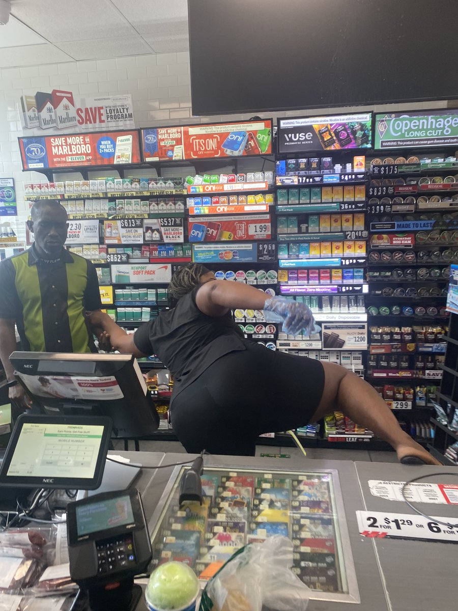 djnewkirk's tweet photo. Terrible experience at @7eleven (5590 W Oakland Park Blvd). Cashier overcharged me, was rude, and gave my son &amp; me the middle finger. Pic. Refused to give her name, acted unprofessionally. Reported to corporate. Twerking pic Rude customer service #7Eleven #customerservicefacelift https://t.co/rsk8q55R1G