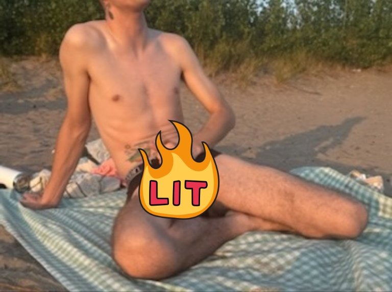 SybrTwnk's tweet photo. "Serving golden hour, raw heat, and just enough mystery to keep you coming back for more. 🔥✨"

If this pops off, my OF will go LIVE. Make it happen boys 🤭

#OnlyFans #OnlyFansBabe #OnlyFansModel #OnlyFansContent #AdultContentCreator #SpicyContent #ExclusiveContent https://t.co/TIHeVx1lm1