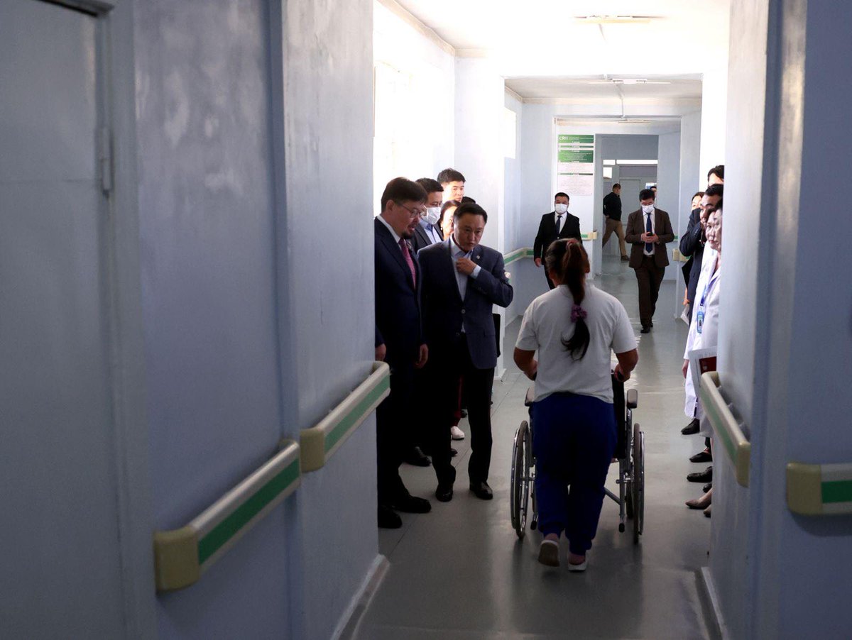 Иргэдийн саналын дагуу Эх, хүүхдийн эрүүл мэндийн үндэсний төвийн санхүүжилтийг шийдвэрлэхээр боллоо
📌Өвчний онош нь архаг ангилалд багтсан хүүхдийн эмчилгээний санхүүжилтэд хязгаарлалт тогтоосныг эргэж харах, ирэх он гэхэд санхүүжилтийг хүүхдэд ээлтэй байдлаар шийдвэрлэх