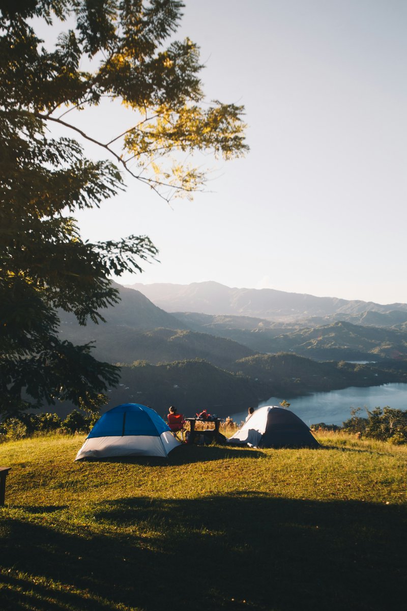 Heading on a camping or hiking trip? Follow these tips to pack nutritious meals and stay hydrated during your next outdoor adventure: rebrand.ly/cpr6ufg #eatright #eatrightPRO #eatrightAMBASSADOR