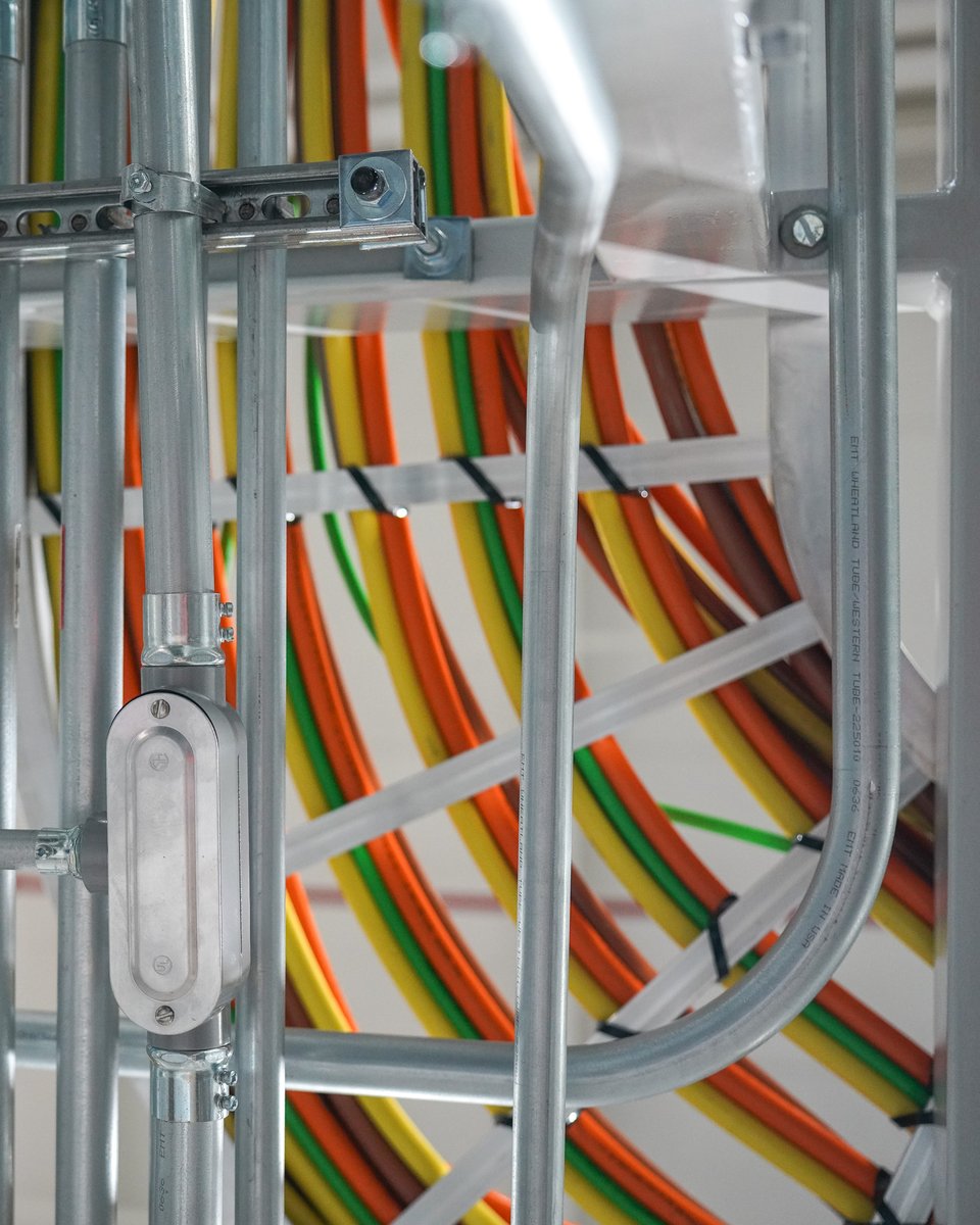 CupertinoElec's tweet image. Where steel meets circuitry: this is where #ModularDataCenters are born. 🔧⚡ Components come together with precision and care as every panel and connection takes shape. Everything moves forward preparing these modules to power today&apos;s data demands.

#CupertinoElectric #CEI