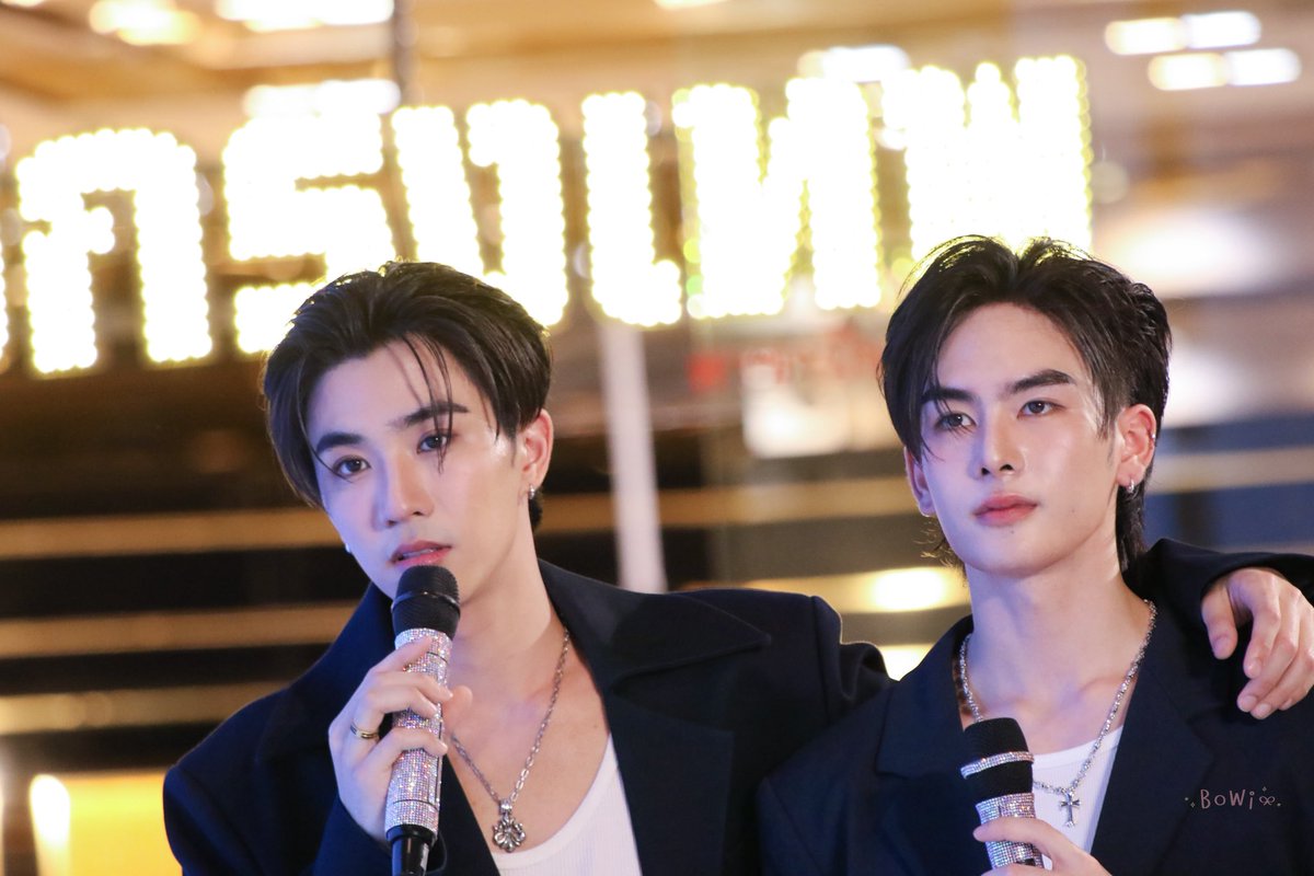 SThumya's tweet photo. 🐯🐶
20250801 🖤🤍 #DestinyclinicxPerthSanta
#PerthSanta #เพิร์ธแซนต้า
#PerthTanapon #Santapp
#BoWiGallery 💫 https://t.co/CY7sIzEmZ4