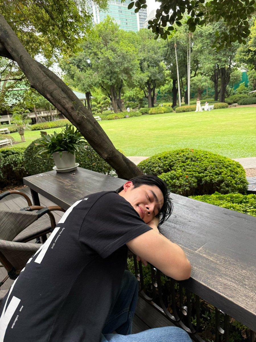 sunnywnrt's tweet photo. Goodnight happy TH mother day lads #sunnywnrt #sunster https://t.co/fS07cNd756