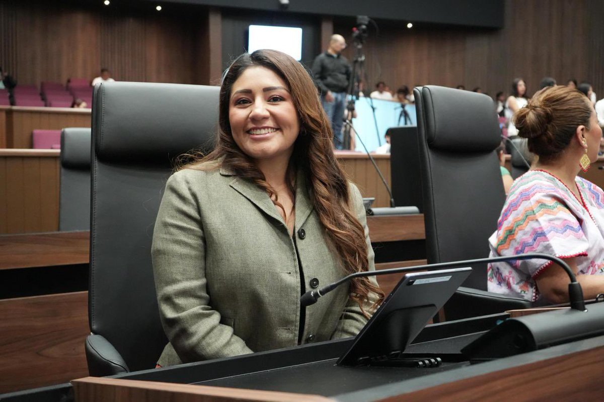 En el marco del Día Internacional de la Juventud, presenté una iniciativa más para apoyar a nuestras y nuestros jóvenes. 🌟 Su voz debe ser escuchada su participación política nutre y favorece al desarrollo de nuestro estado. 

Está iniciativa busca  oportunidades reales,
