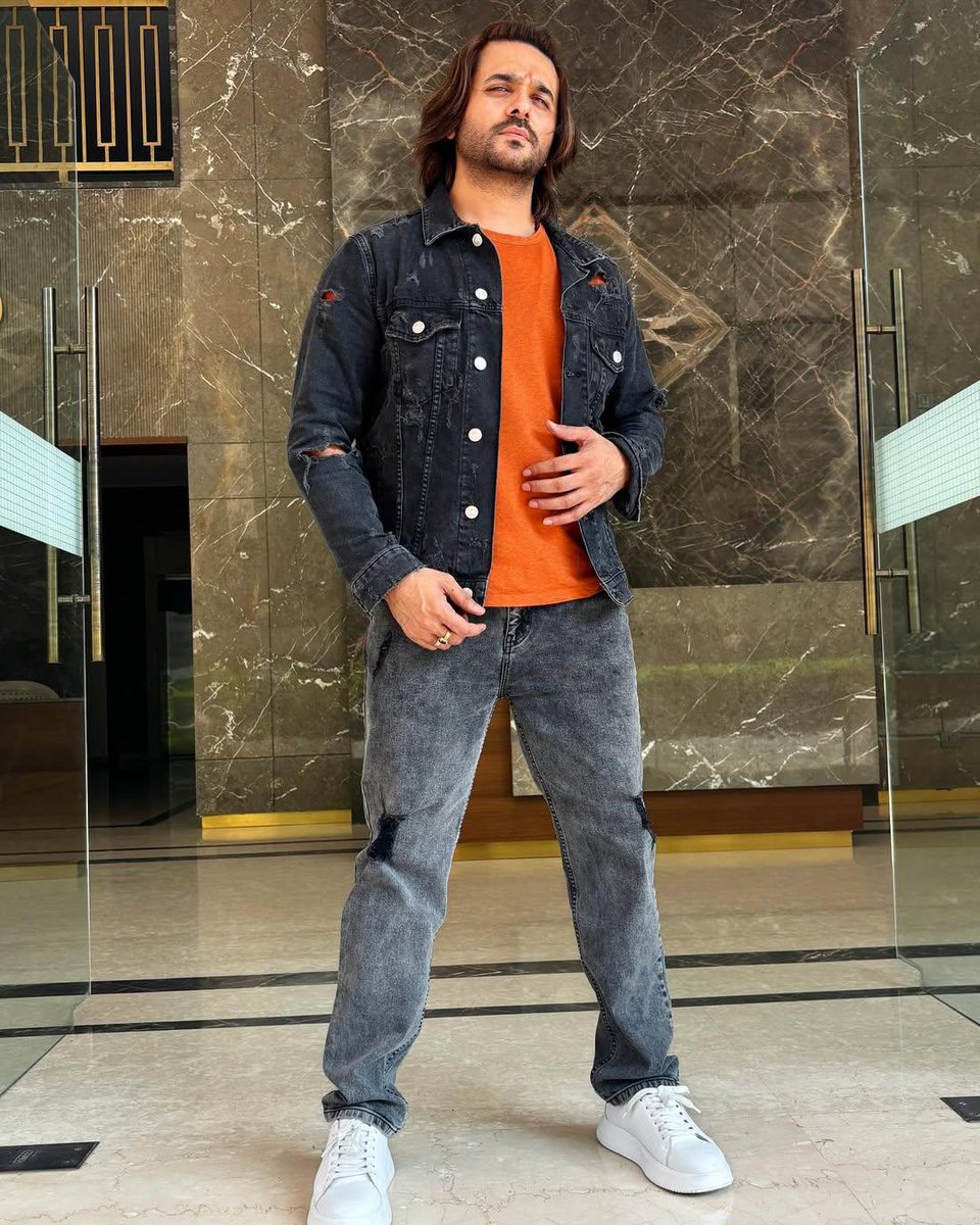 He's my soulmate π« π (@atskolkatafc) on Twitter photo ** BIRTHDAY COUNTDOWN **
π’ 17 DAYS TO GO
<a href="/ashish30sharma/">Aashiesh Sharrma</a>
HE STANDS TALL AGAINST ALL ODDS AND THAT'S HIS SUPERPOWER π₯π―
#AashieshSharrma #BirthdayCountdown #Aashieshians ** BIRTHDAY COUNTDOWN **
π’ 17 DAYS TO GO
<a href="/ashish30sharma/">Aashiesh Sharrma</a>
HE STANDS TALL AGAINST ALL ODDS AND THAT'S HIS SUPERPOWER π₯π―
#AashieshSharrma #BirthdayCountdown #Aashieshians