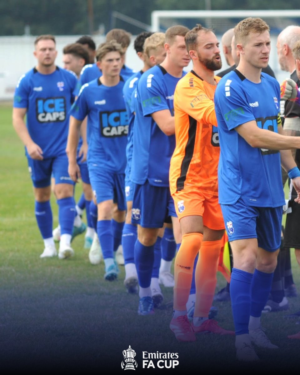 RMFC1919's tweet photo. ©️Captained by local Rosso born and bred @mitchlangton, support the side #DoingItForDoncaster this Saturday in our @EmiratesFACup preliminary round home tie. Pre-purchase tickets and programmes👇
🎟️ https://t.co/mtBRR6sKXQ
📘 https://t.co/mlSnlyytjn
#UpTheRosso | #EmiratesFACup https://t.co/ud3VYwaBXJ