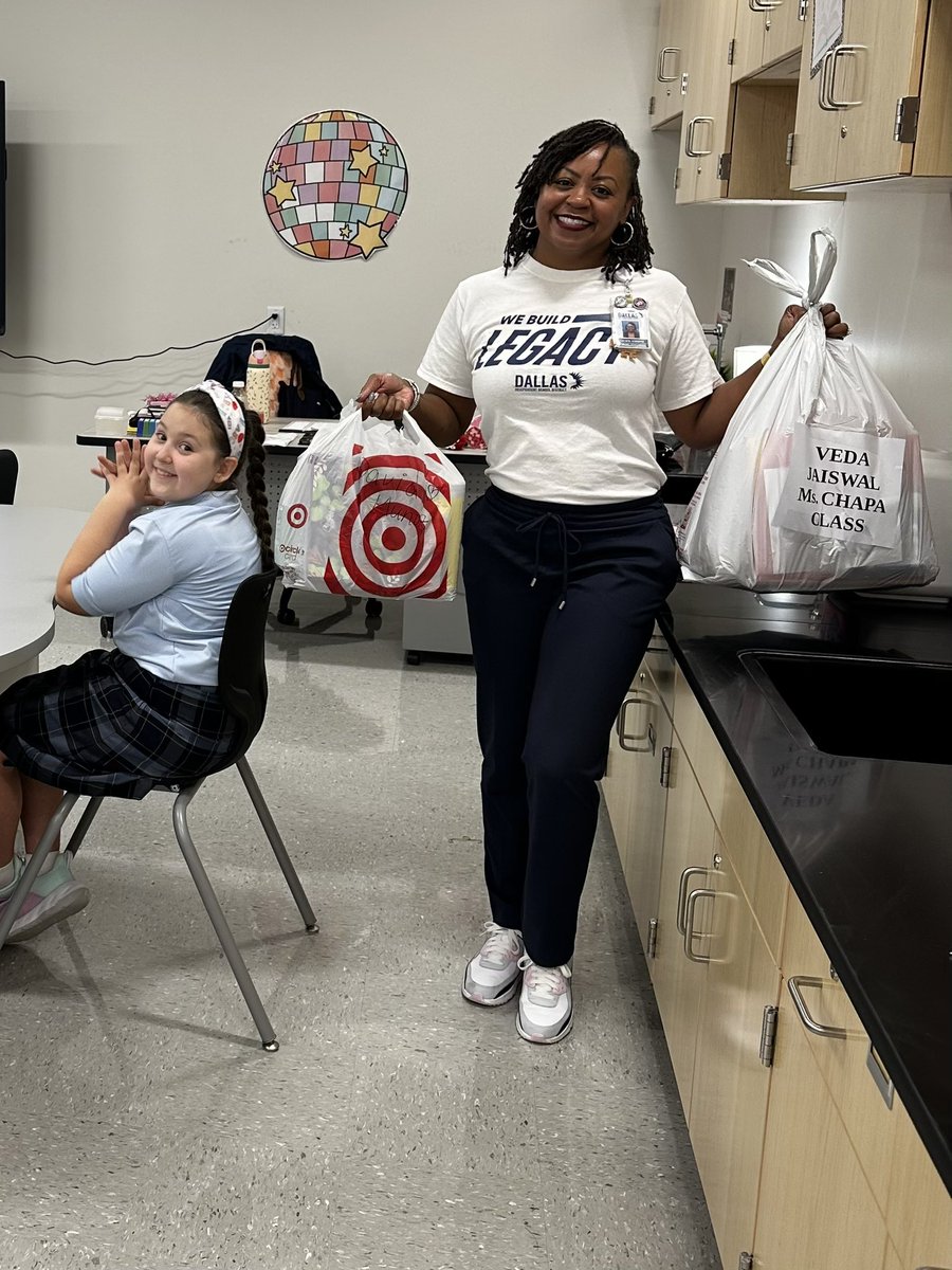 Dallas ISD ~ Region III (@region3_disd) on Twitter photo Introducing another one of our incredible Instructional Facilitators in Region 6 who is pitching in and making a difference today. Sacara Williams dropping off supplies, greeting students, and taking parents to the BooHoo Breakfast <a href="/DISDBiomed/">Biomedical Preparatory at UTSW</a> <a href="/dallasschools/">Dallas ISD</a> <a href="/DrGplus1/">Roberto Gonzalez</a> <a href="/RyanZysk/">Ryan Zysk</a> Introducing another one of our incredible Instructional Facilitators in Region 6 who is pitching in and making a difference today. Sacara Williams dropping off supplies, greeting students, and taking parents to the BooHoo Breakfast <a href="/DISDBiomed/">Biomedical Preparatory at UTSW</a> <a href="/dallasschools/">Dallas ISD</a> <a href="/DrGplus1/">Roberto Gonzalez</a> <a href="/RyanZysk/">Ryan Zysk</a>