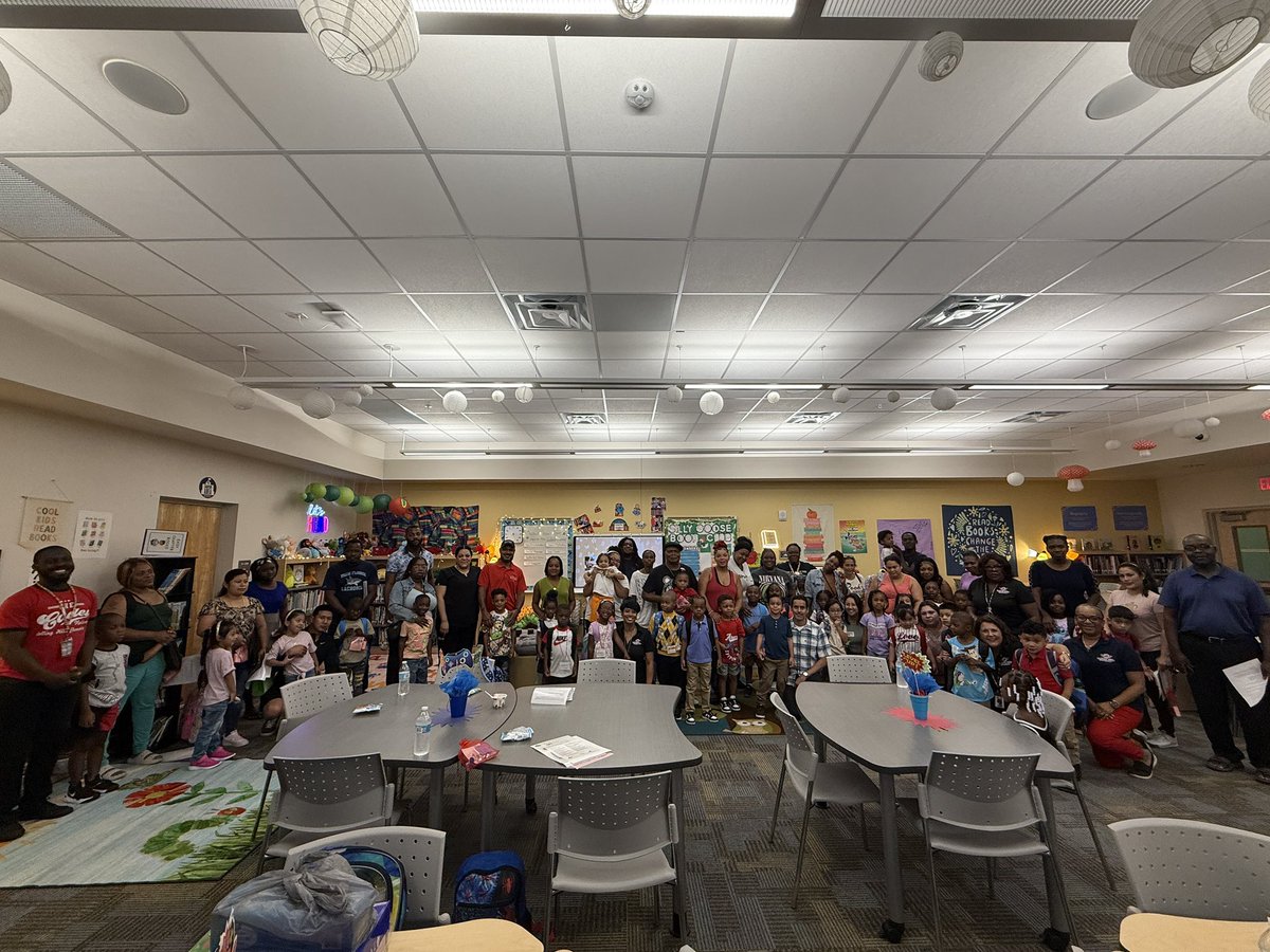 Our BOO-HOO or YAHOO Breakfast was a success! Thank you so much to each of our Kindergarten families that came out ❤️

#school #boohoo #yahoo #breakfast #firstday #firstdayofkindergarten