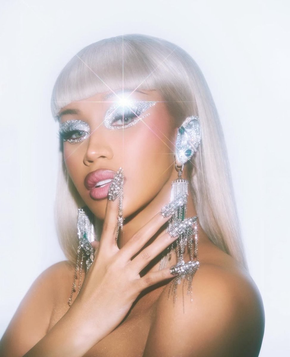 Female Rap tweet media