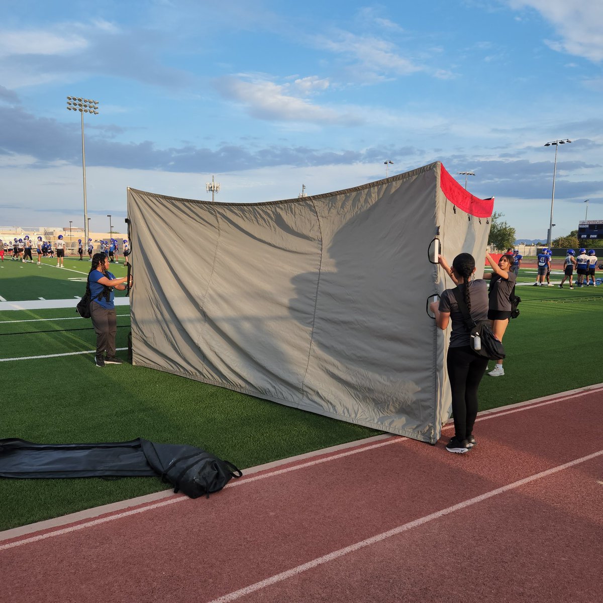 ahstrainers17's tweet photo. Day 2 morning FB Practice in the books!!  Our medical professionals and getting medical kits ready and practicing medical drills for fall sports.  Let's GO!!! @Americas_HS @Coach_NoeRobles https://t.co/QFfZBzDVOZ