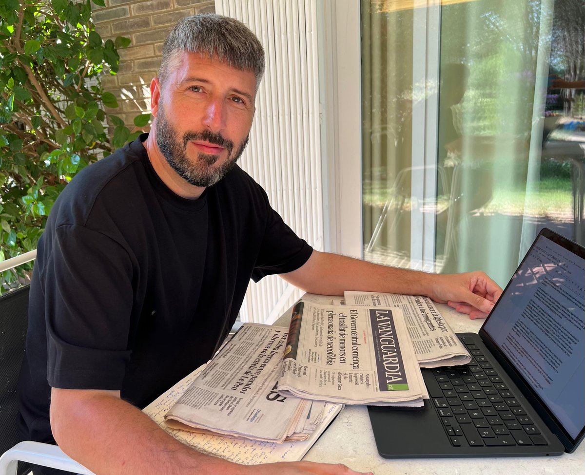 versiorac1's tweet image. Torna @alex_cubero per explicar-nos l’actualitat política.  

🎯La immigració torna a estar al focus.

➡️Jumella i l&apos;estratègia del PP
➡️La posició de les esquerres davant d&apos;aquesta onada
➡️La reubicació de menors no acompanyats de Canàries

📻rac1.cat/directe