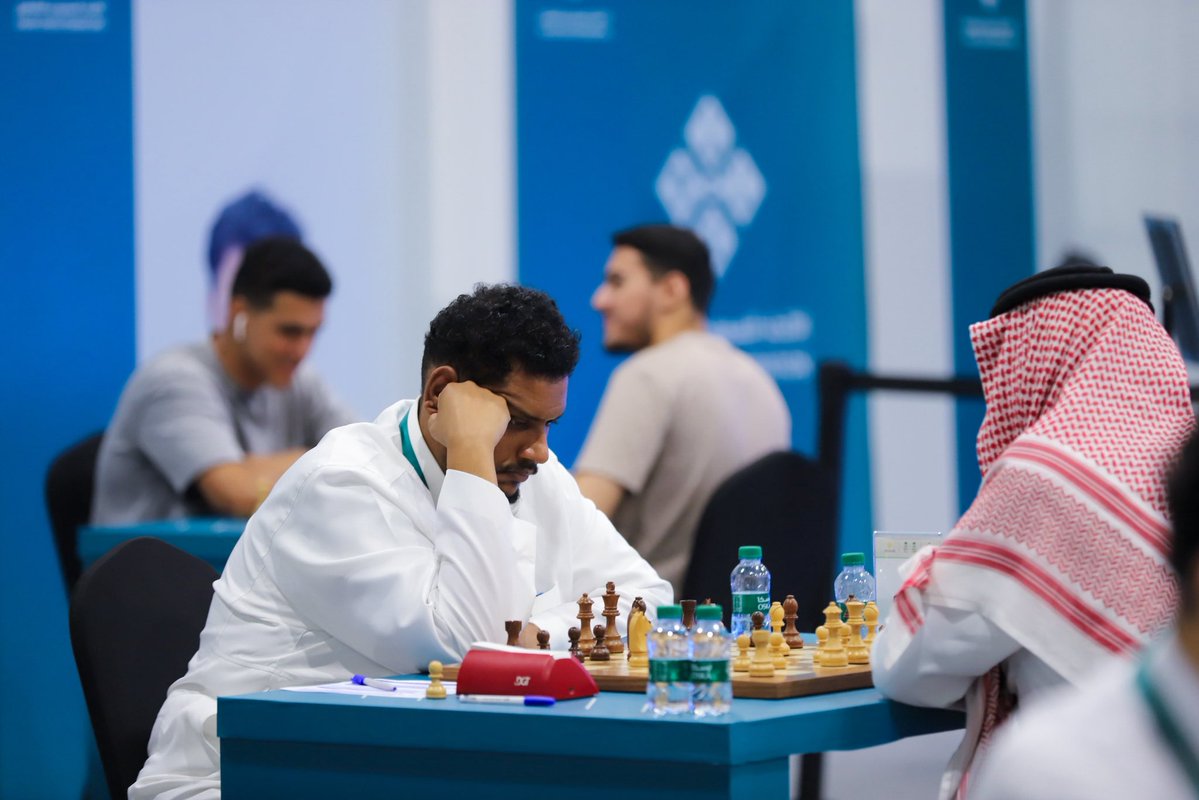 الاتحاد السعودي للشطرنج (@ksachess) on Twitter photo 📸 اليـوم الرابع:
"أقـتـرب الـحـسـم"
📌تصفيات بطولة المملكة للشطرنج في المنطقة الشرقية بجامعة الأمير محمد بن فهد <a href="/pmuofficial/">جامعة الأمير محمد بن فهد</a> 📸 اليـوم الرابع:
"أقـتـرب الـحـسـم"
📌تصفيات بطولة المملكة للشطرنج في المنطقة الشرقية بجامعة الأمير محمد بن فهد <a href="/pmuofficial/">جامعة الأمير محمد بن فهد</a>