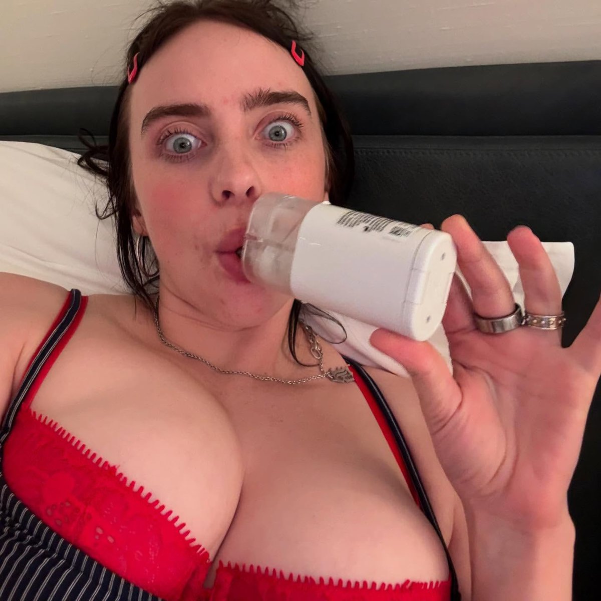 Info Billie Brasil tweet media