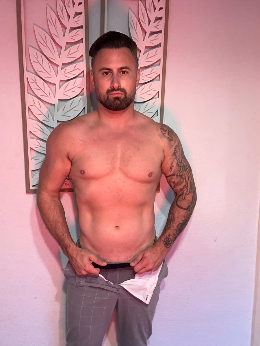 Alex (@alexthebarberiv) on Twitter photo 