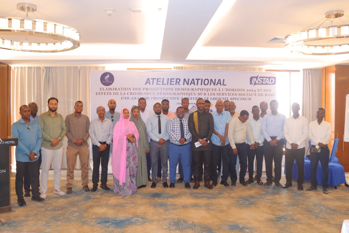 📊 Les 12, 13 &amp; 25 août 2025, l’#INSTAD, avec 𝐥𝐞𝐬 𝐝𝐞́𝐩𝐚𝐫𝐭𝐞𝐦𝐞𝐧𝐭𝐬 𝐬𝐞𝐜𝐭𝐨𝐫𝐢𝐞𝐥𝐬 , tient un atelier pour actualiser les projections démographiques 2024–2064 📷 afin d’anticiper l’impact sur santé, éducation, économie &amp; urbanisation. #Djibouti #Statistiques