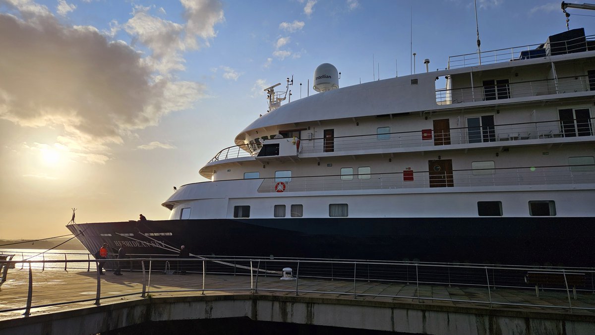 FoylePort's tweet image. 🚢 Cruise Watch 🚢

The final two cruise ships of our busiest month are due to arrive in Lisahally this week...

⚓ Wed 27th Aug: 07:30 - 17:30 | Hebridean Sky, @noblecaledonia 
⚓ Sat 30th Aug: 08:00 - 20:00 |  Azamara Journey, @Azamara 

We wish them smooth sailing 🌊