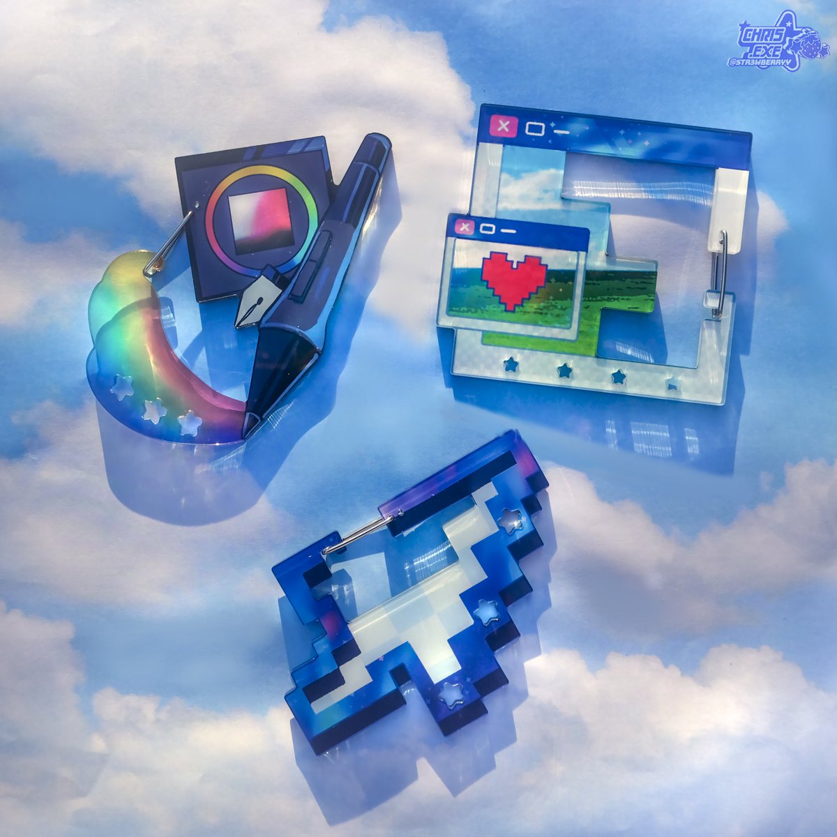 Designed some carabiners to hold all your trinket needs ✨