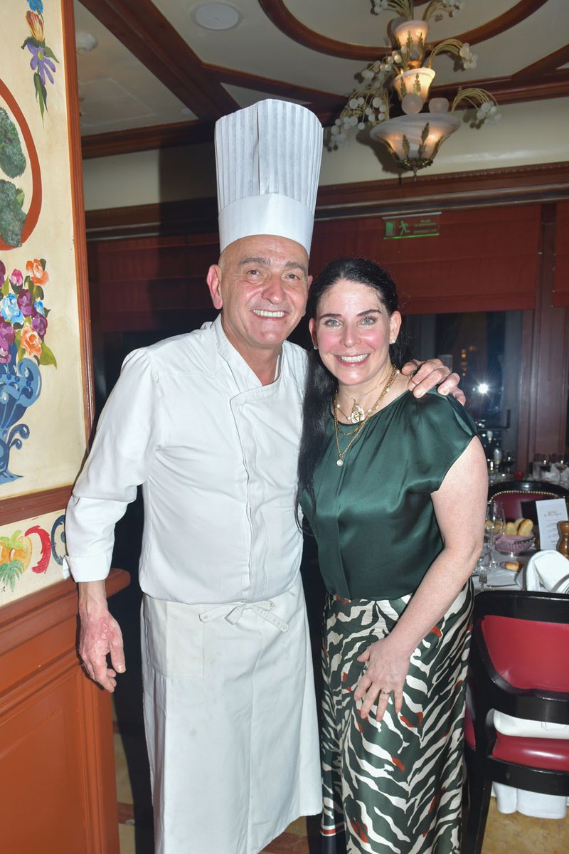 La celebración de los 25 años de @aupieddecochonmx, uno de los momentos más entrañables en lo que va de 2025, y más aún contando con la presencia de grandes profesionales y queridos amigos como la chef <a href="/zahietellez/">zahie tellez</a> 

#aniversario #zahietellez #masterchef #aupieddecochon