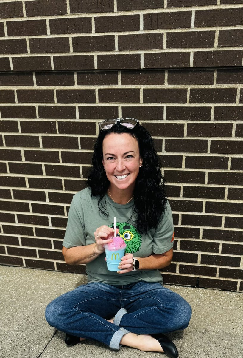 McMast_Emily's tweet image. The McDonaldland Meal is bringing back pure nostalgia! Of course I had to wear a fry kid shirt today to celebrate the meal’s kickoff. Definitely reminds me of those @McDonalds VHS tapes in the 90’s we used to watch with Ronald and the gang! #mcdonaldland #nextgen #owneroperator