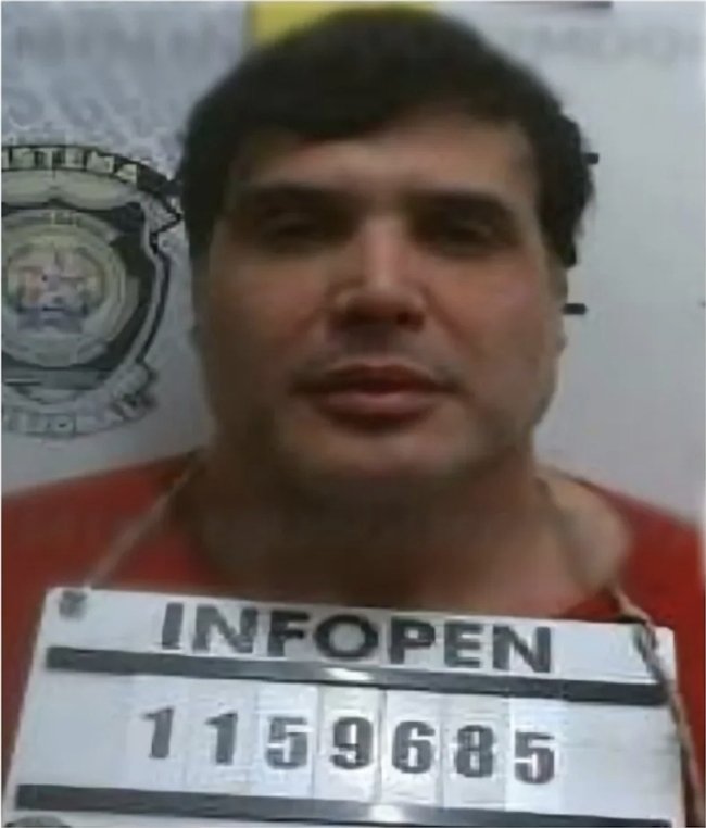 Rene da Silva Nogueira Junior, essas são as fotos reais. A mídia faz o white washing com imagens de photoshop e AI, mas essa é a cara do assassino