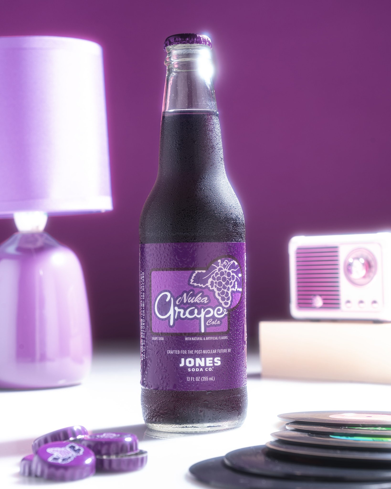 ヌカグレープ　1本　Nuka Grape Soda JONES SODA Jones Special Release Fallout Nuka Grape Cola Soda - 12fl.oz