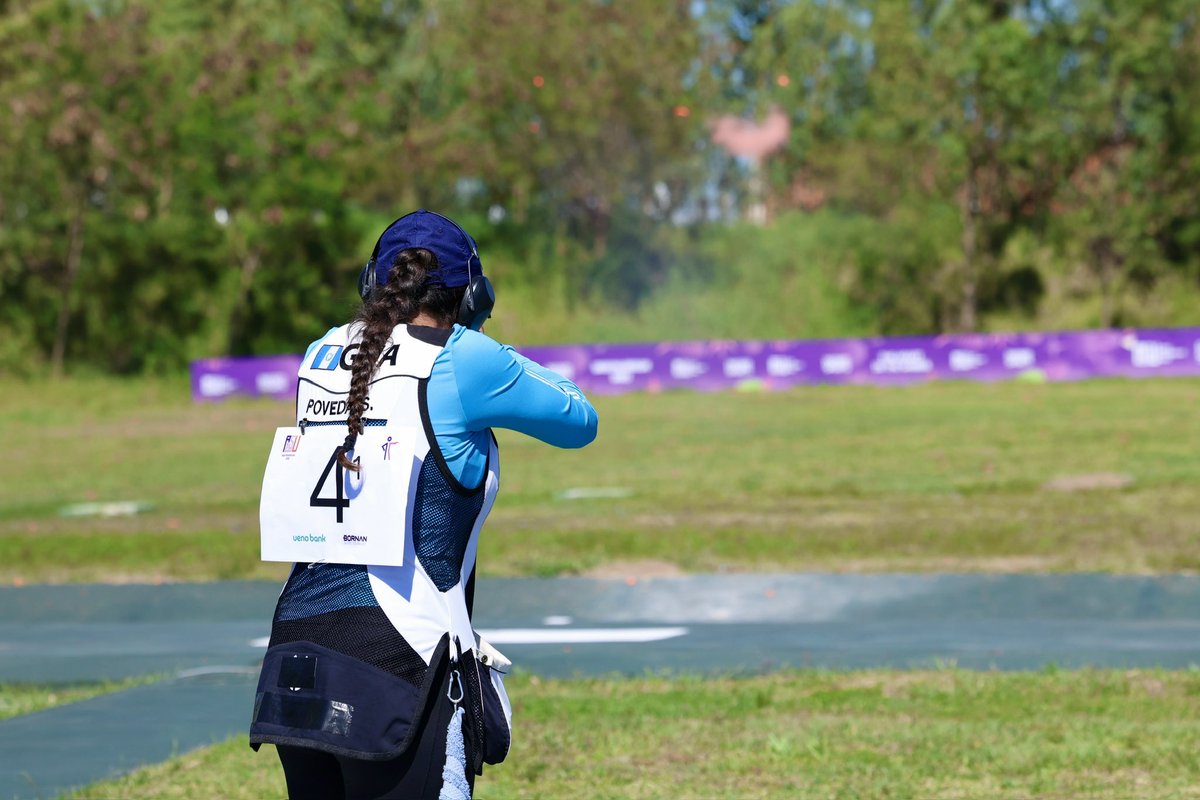 COGuatemalteco's tweet photo. 🥏🇬🇹 Gianmarco Brol y Sofía Poveda unieron puntería y corazón en la pelea por la medalla de bronce 🥉 en equipos mixtos de foso en tiro con armas de caza en #ASU2025.

📌 Se enfrentaron a la dupla Hussein Daruich y Ellen Mendes de Brasil 🇧🇷 en un duelo de alto nivel.

¡Felicidades por su entrega! 💪
#GuatemalaEnAsunción